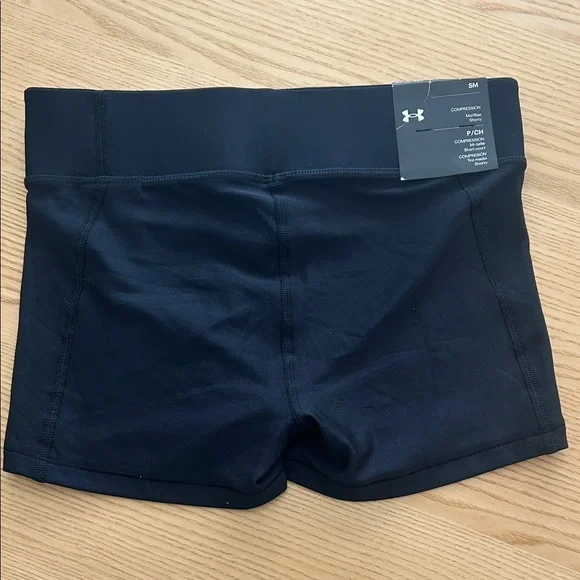 Under Armour Women's Conpression Shorts - Picture 2 of 4